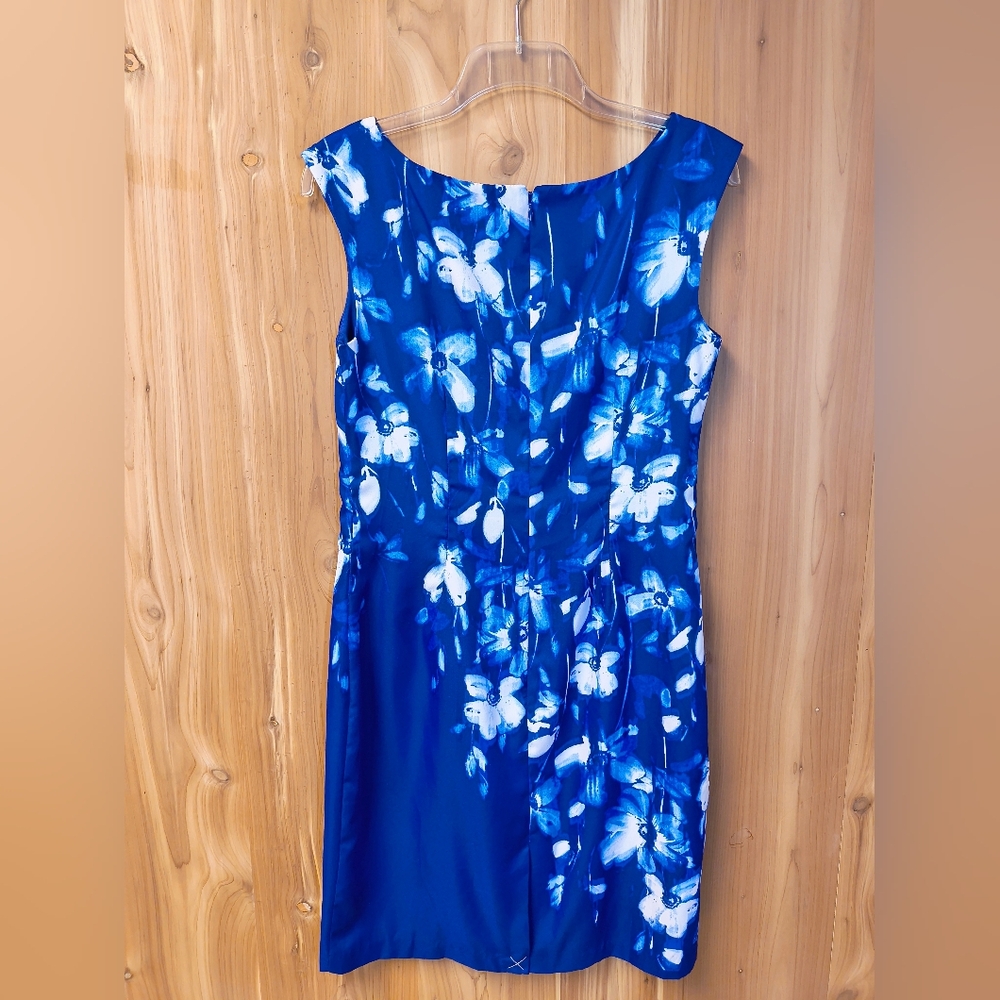 Ann Taylor Blue and White Floral Midi Dress, Size 6 - Picture 3 of 4